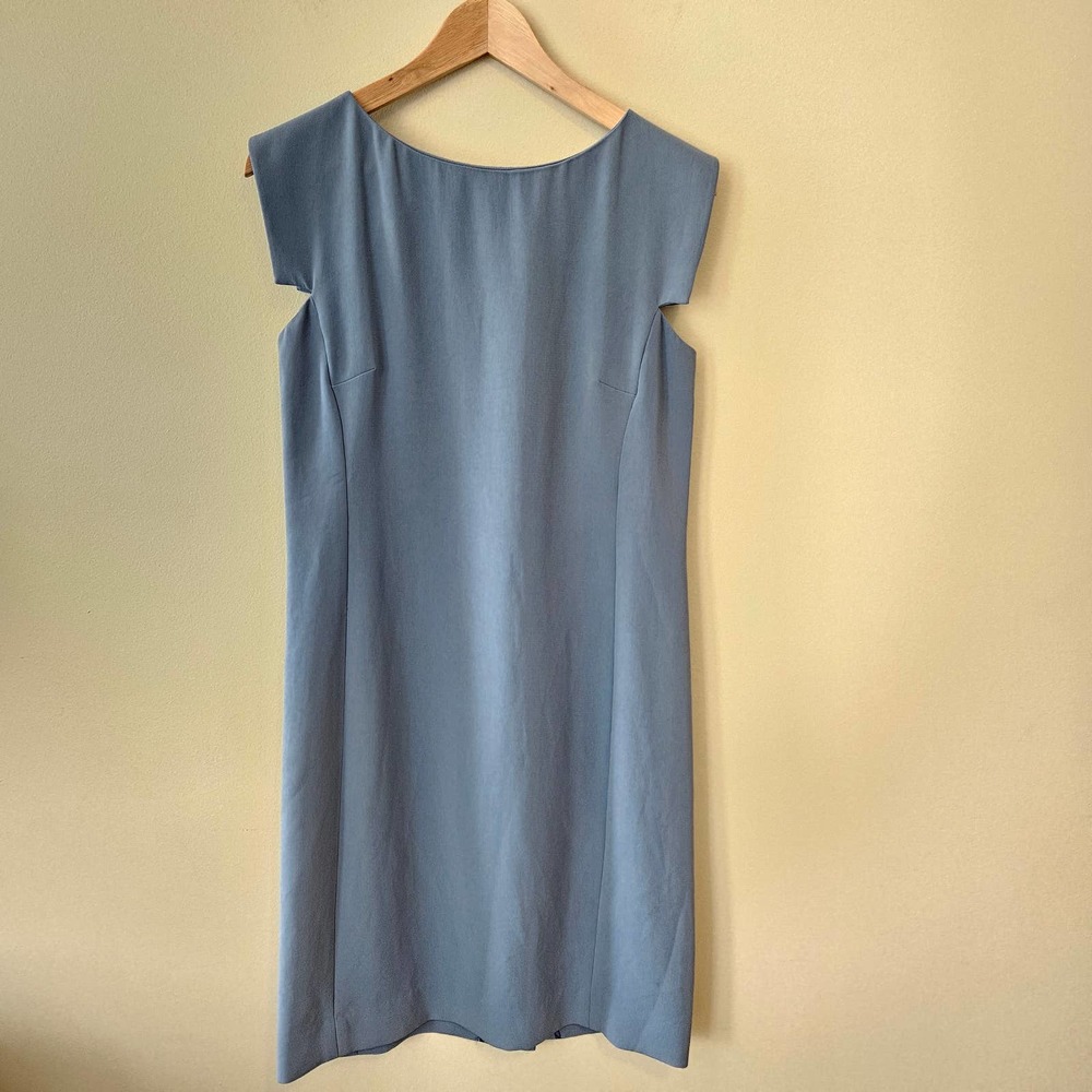 M.M. LaFleur Sarah 7.0 Sheath Dress in Waterfall Blue Lightweight Crepe, Size 8 - Picture 2 of 7